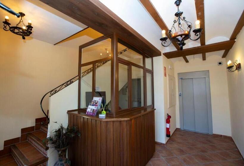 بنسيون Posada Lepanto