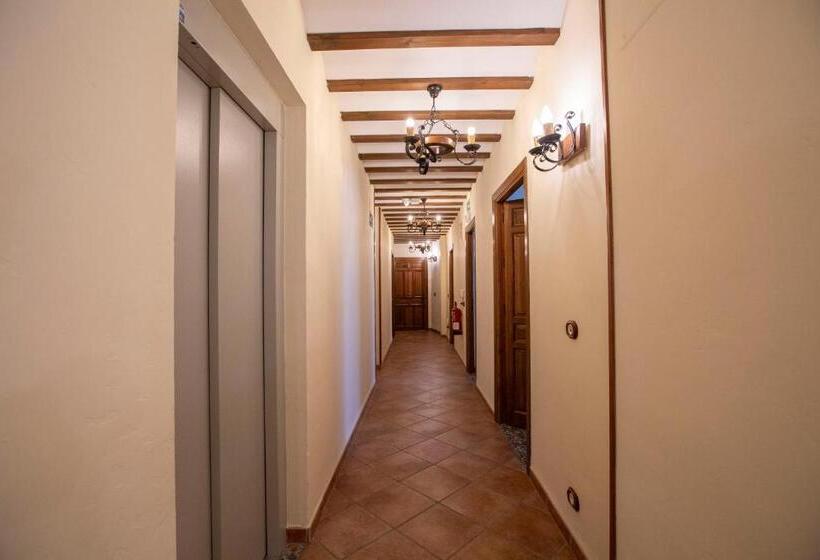 بنسيون Posada Lepanto