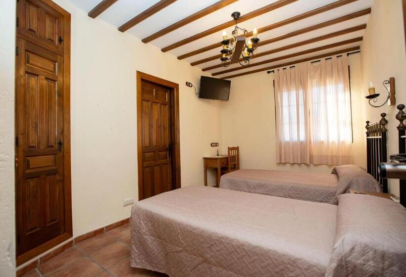 بنسيون Posada Lepanto