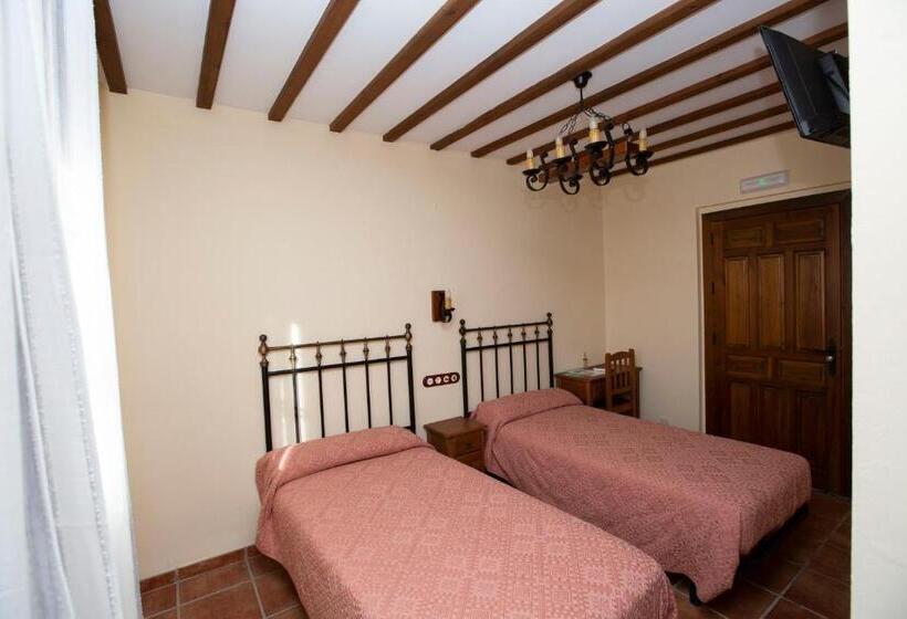 بنسيون Posada Lepanto