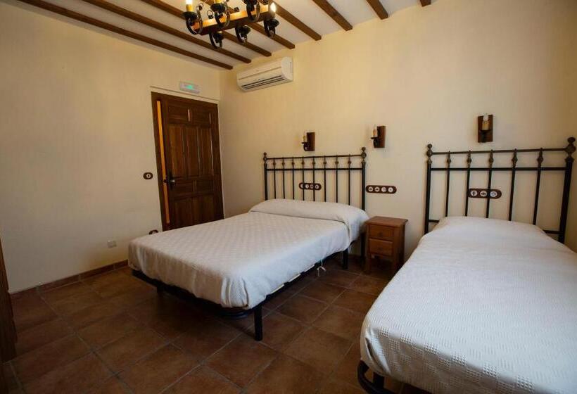 بنسيون Posada Lepanto