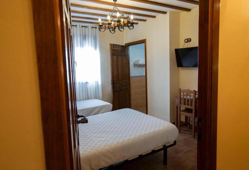 بنسيون Posada Lepanto