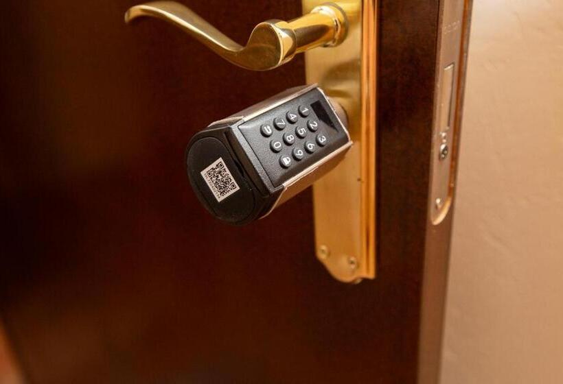 بنسيون Posada Lepanto