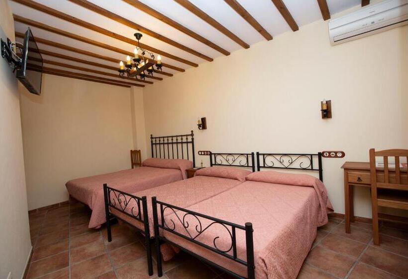 بنسيون Posada Lepanto