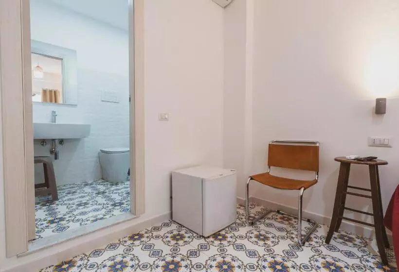 ペンション Previterooms