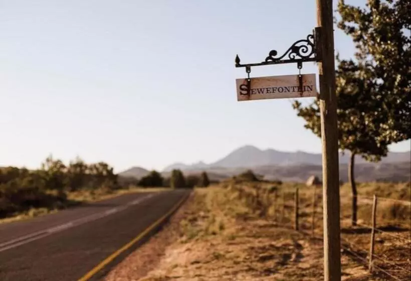 ペンション Sewefontein Guest Farm