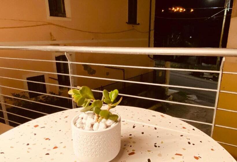 مبيت وإفطار Elegance Paema