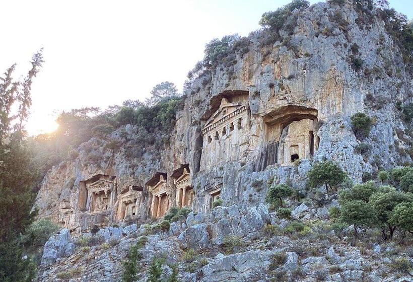 住宿加早餐  King Tombs Suit