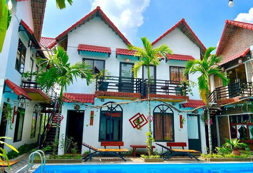 تختخواب و صبحانه The Pineapple House