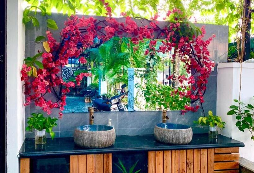 تختخواب و صبحانه The Pineapple House