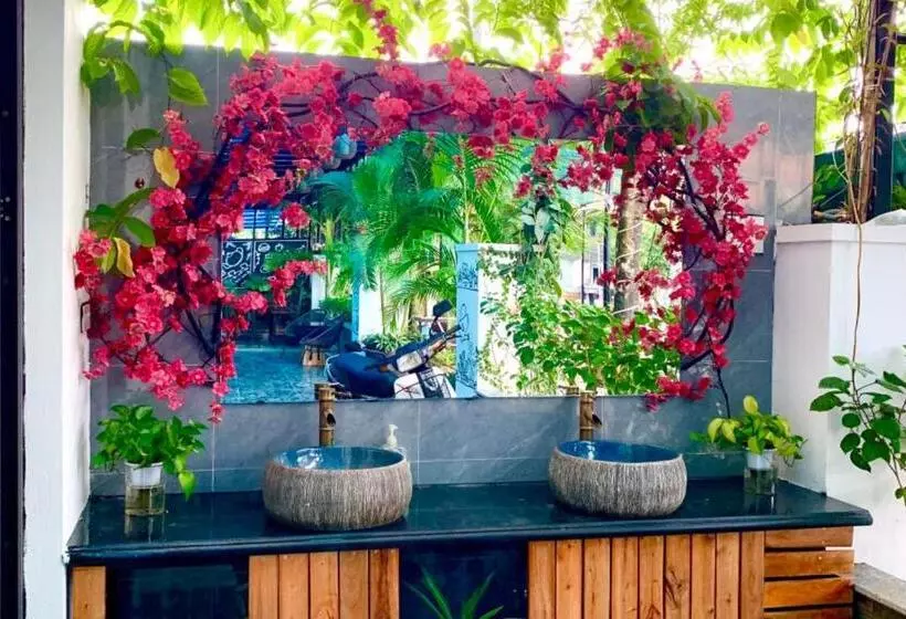 تختخواب و صبحانه The Pineapple House
