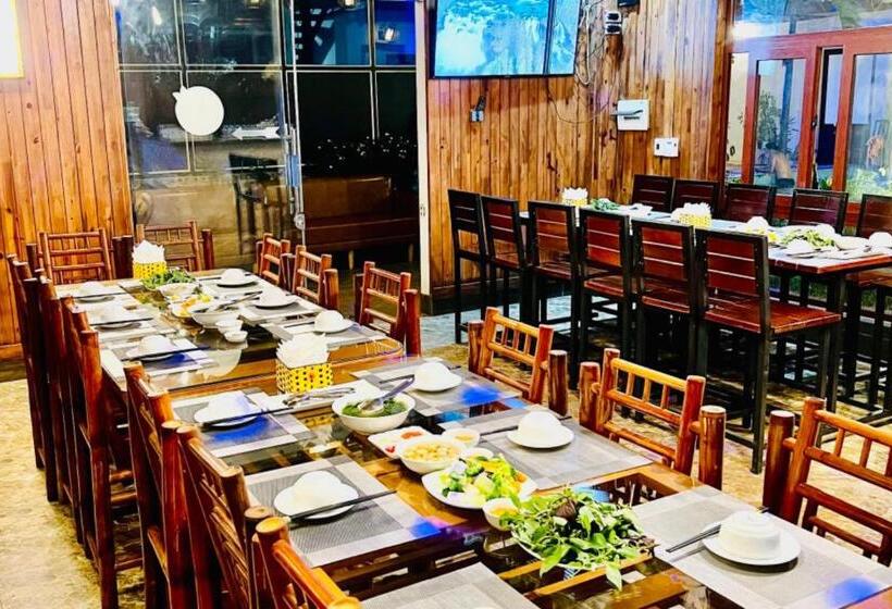 تختخواب و صبحانه The Pineapple House