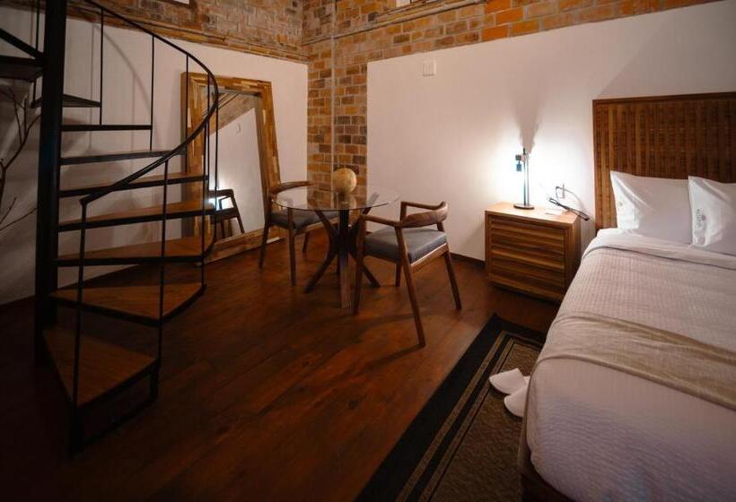 Botaniq Hotel Boutique