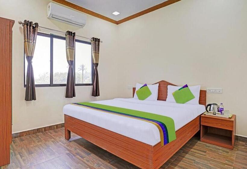 Hotel Aloha Snehal Patil