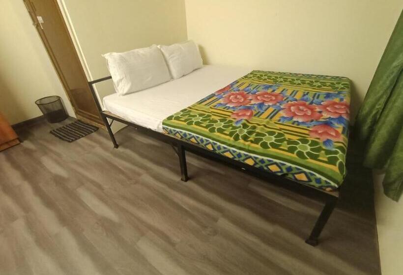 Hotel Baadal Pani Beach Resort Near Kelwa Beach