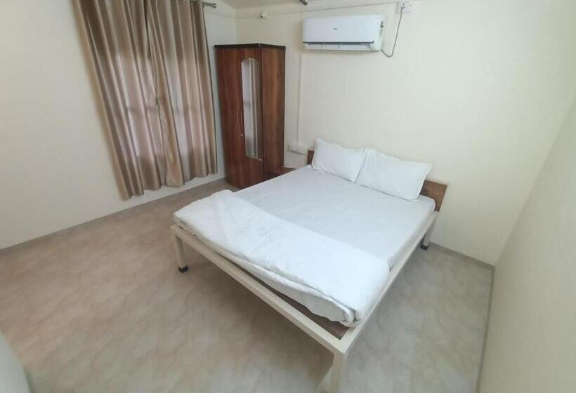 Hotel Baadal Pani Beach Resort Near Kelwa Beach