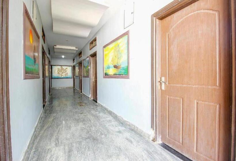 Hotel Kamadhenu Lodge