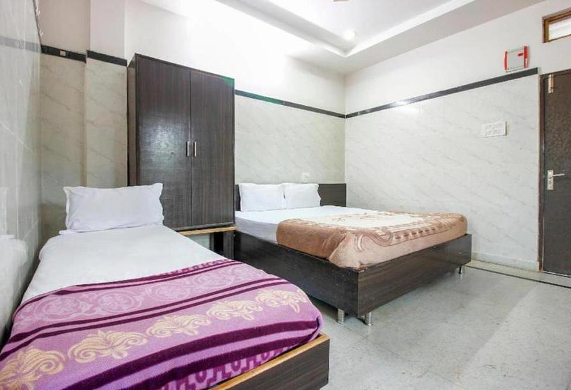 Hotel Kamadhenu Lodge