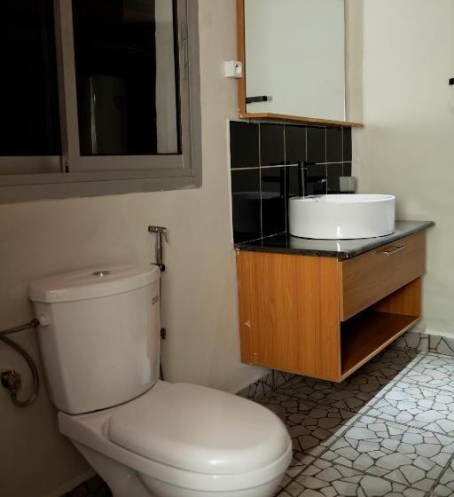 هتل Kc Guesthouse