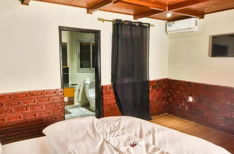 هتل Kc Guesthouse