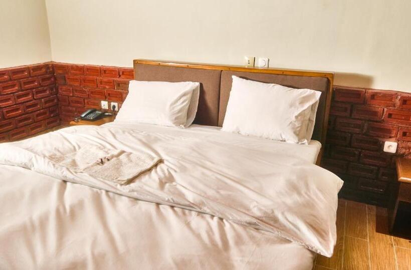 هتل Kc Guesthouse