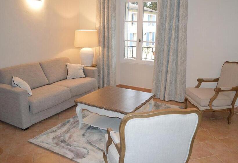 هتل Le Domaine D Euphony