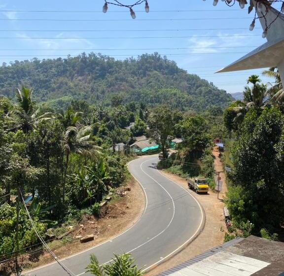 فندق Mist Mountain Resort