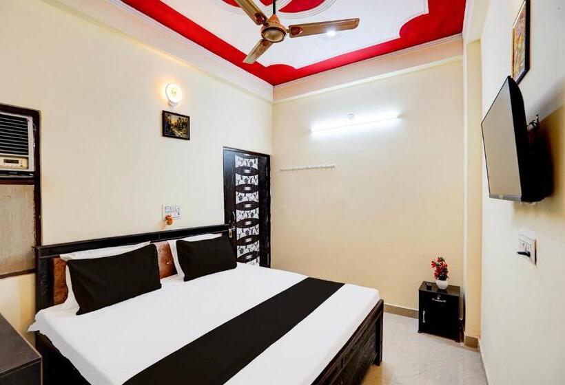 בית מלון כפרי Oyo S S Guest House