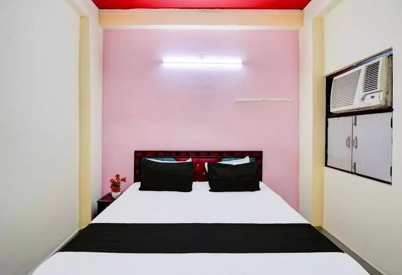 ホテル Oyo S S Guest House