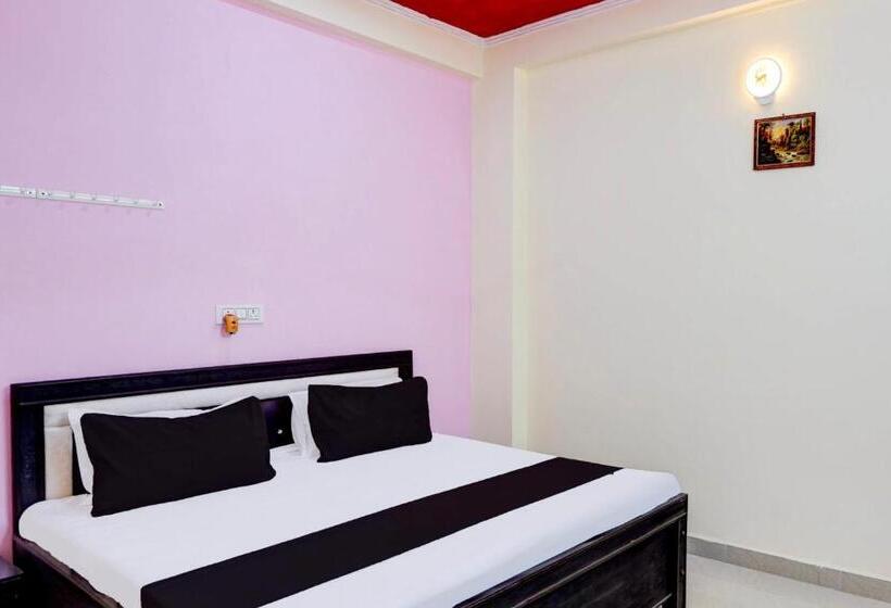 בית מלון כפרי Oyo S S Guest House