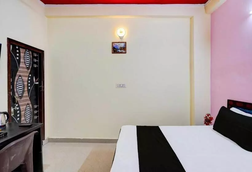 ホテル Oyo S S Guest House