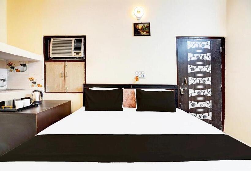 בית מלון כפרי Oyo S S Guest House