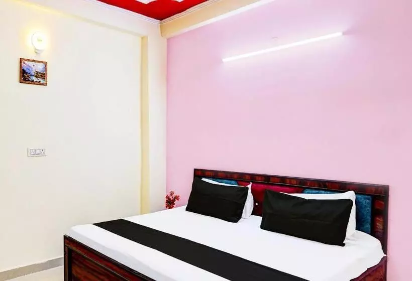 ホテル Oyo S S Guest House