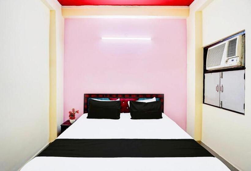 בית מלון כפרי Oyo S S Guest House