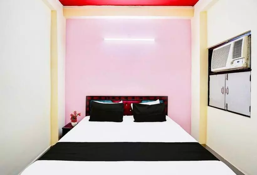 ホテル Oyo S S Guest House