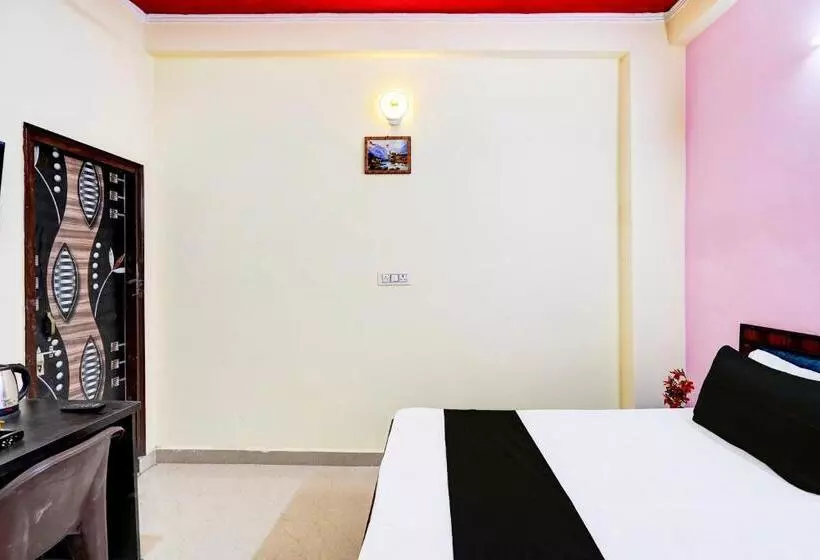 ホテル Oyo S S Guest House