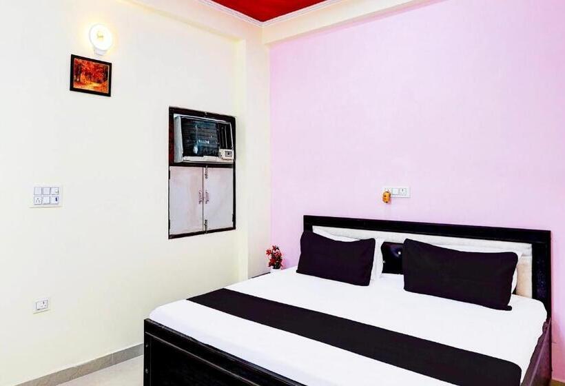 בית מלון כפרי Oyo S S Guest House