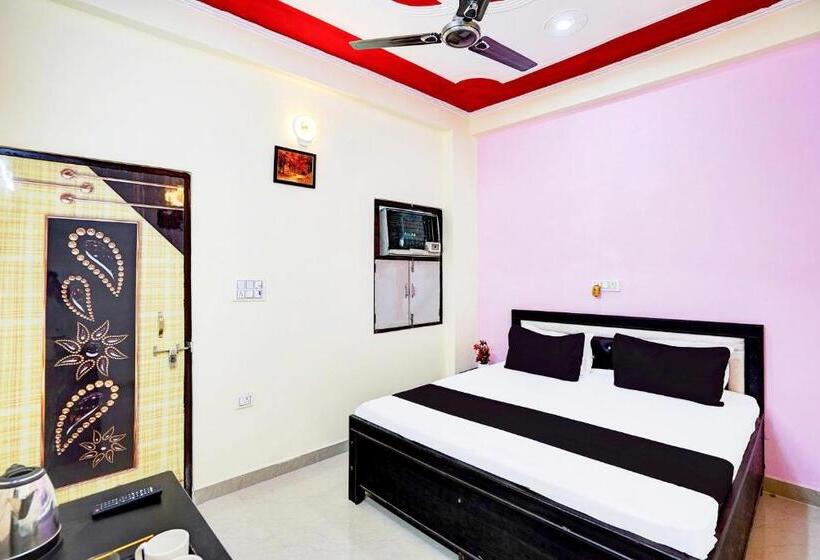 בית מלון כפרי Oyo S S Guest House