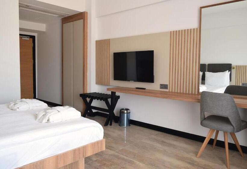 酒店 Pamukkale Kaya Thermal Spa