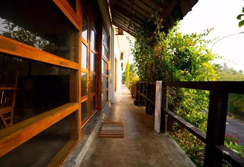 Hotelli Rise & Set Arugam Bay