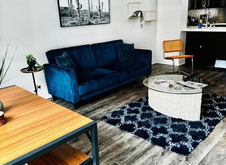 هتل Stylish Hollywood Blvd. W/ Free Parking