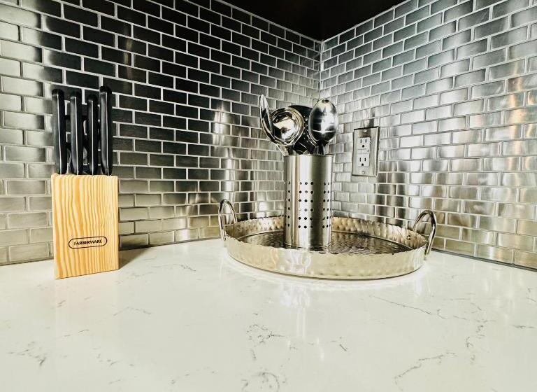 هتل Stylish Hollywood Blvd. W/ Free Parking