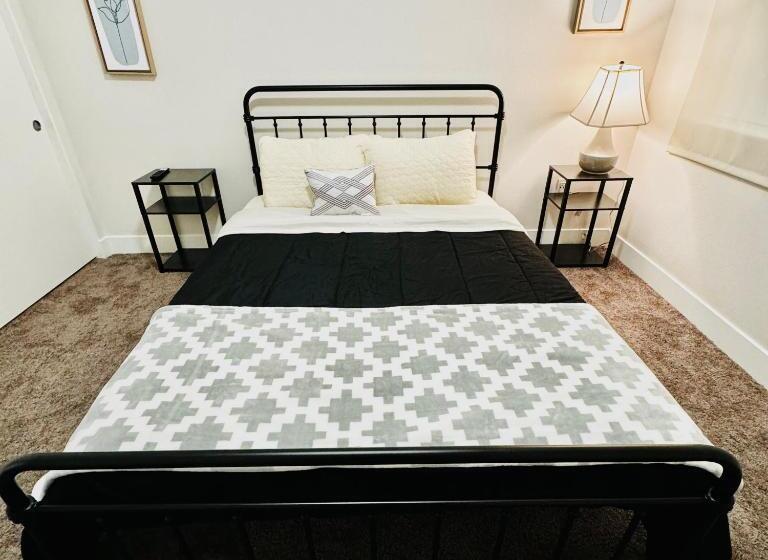 هتل Stylish Hollywood Blvd. W/ Free Parking