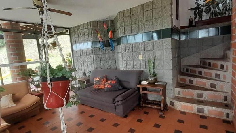 ホテル Suitegold Rocksglampings