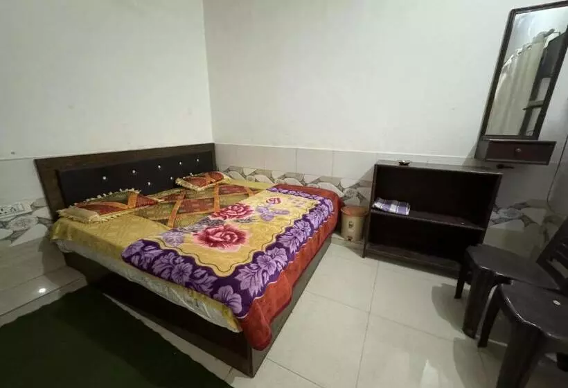 Pension Deva Deva Guest House