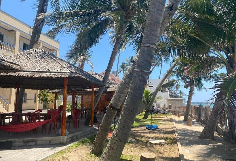 Pensionat Hoa Biển Guest House