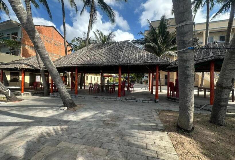 Pensionat Hoa Biển Guest House