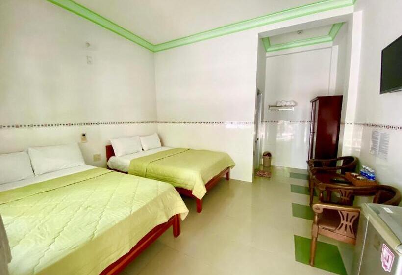 Pensionat Hoa Biển Guest House