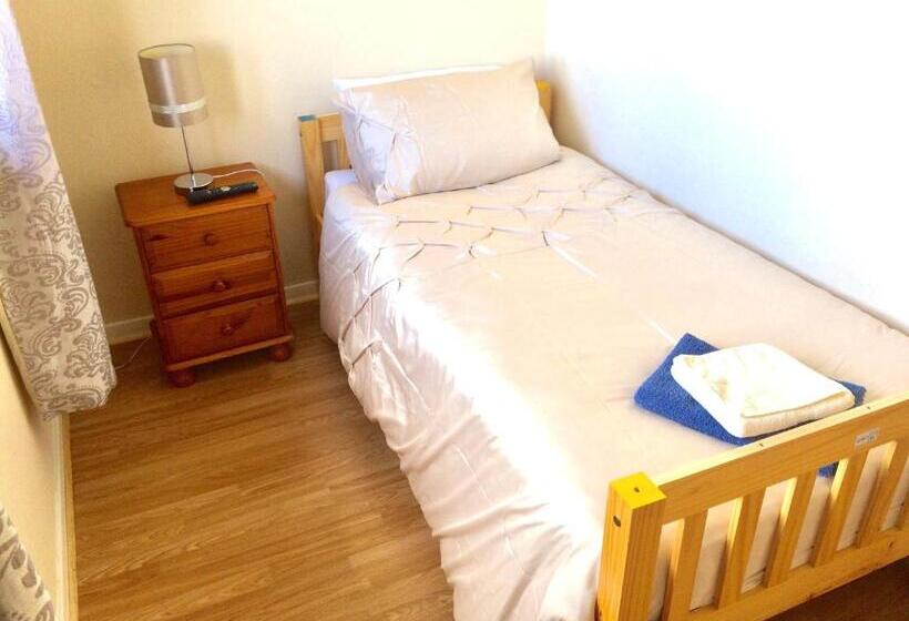 פנסיון Inverthorn House