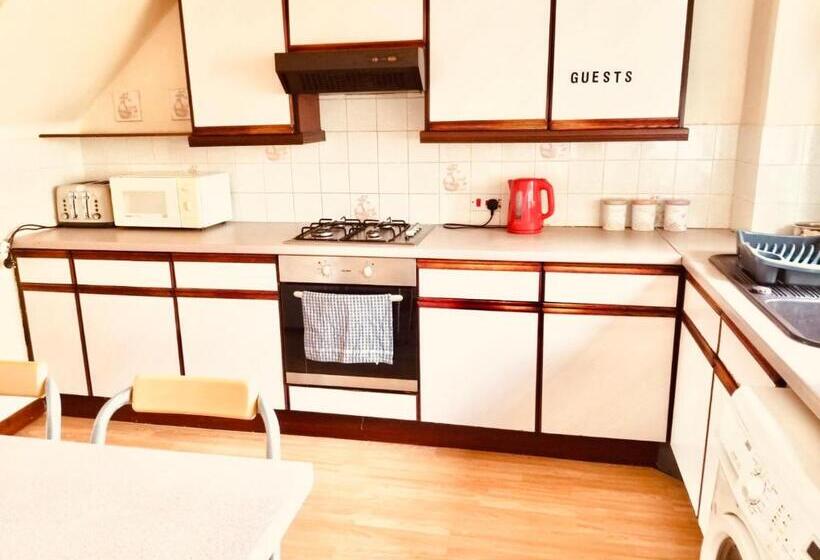 פנסיון Inverthorn House